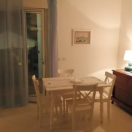 فندق La Casa Sulla Scogliera 3*